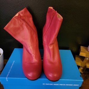 Fluevog Attention Jolie - Red heeled leather boots